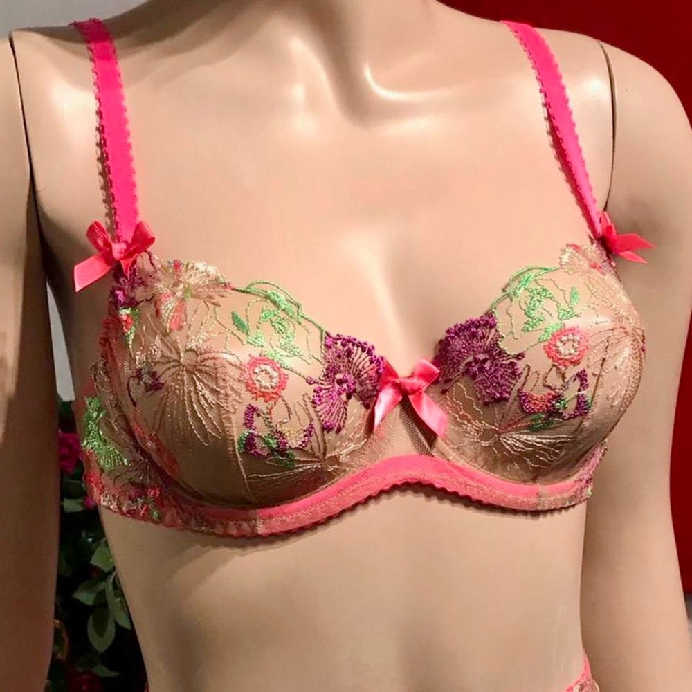 bra & thong Agent Provocateur lingerie zuri set like new 34 D / medium / 4